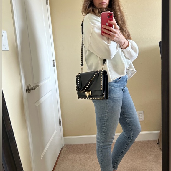 🔥 RARE Valentino Rockstud shoulder / crossbody bag in black & gold hardware - Picture 8 of 17